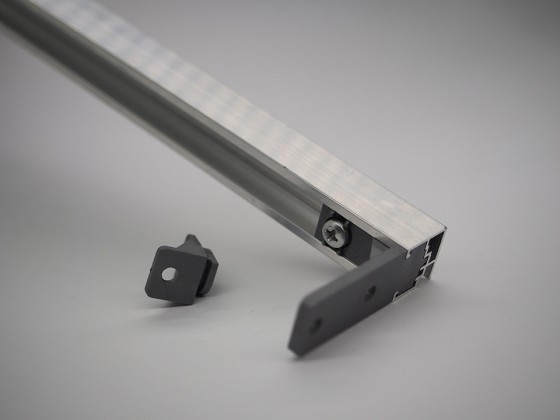 Ensemble de fixation pour profil aluminium pour corps sous-évier 351473