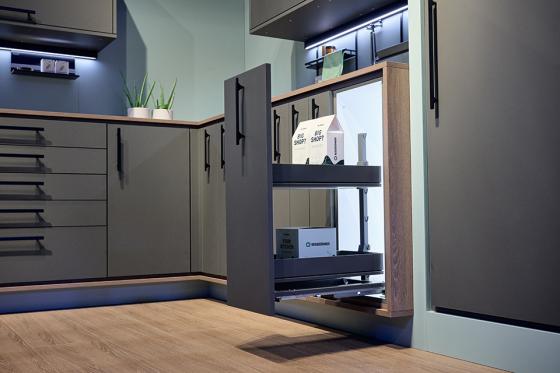 KES 005262 Dispensa Junior III, rám, 300mm, antracit