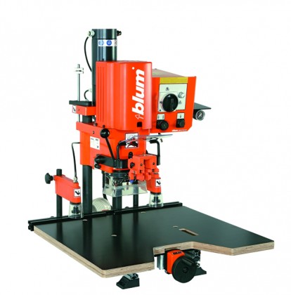 BLUM M53.3050EU Minipress P 1x230V avec accessoires de base