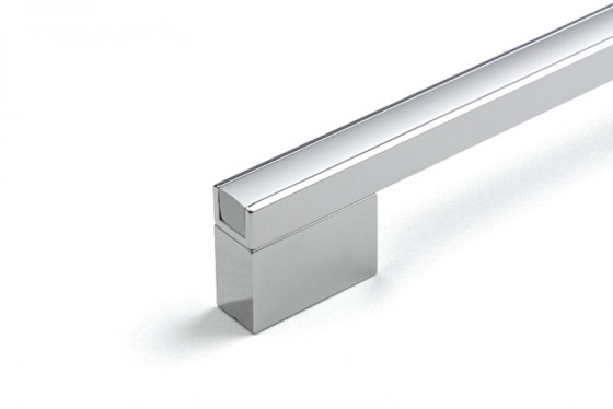 TULIP Poignée Verona 672 chrome brillant/aluminium anodisé + vis TULIP Poignée Verona 672 chrome brillant/aluminium anodisé + vis