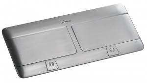 LEGRAND Boîte escamotable inox mat 8 modules (2x4) + ensemble install. 654003