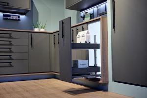 KES 005271 Dispensa Junior III, rám, 500mm, antracit