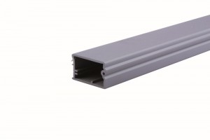 REHAU moulure plastique de finition aluminium