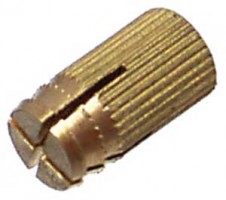 BU08 Cheville d'impact M4x10/5,2mm laiton